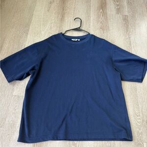 Uniqlo Men's Navy Short-Sleeve Crewneck Tee
